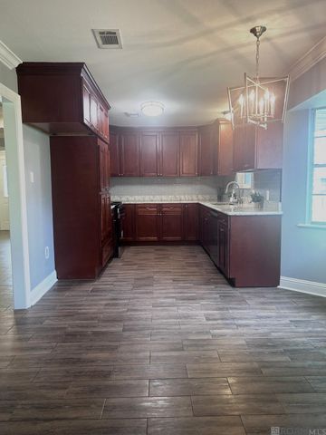 4038 Lassen Dr, Baton Rouge, LA 70814