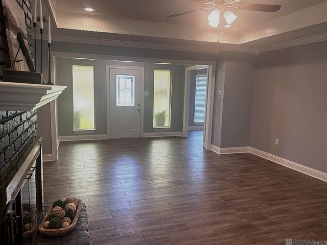 4038 Lassen Dr, Baton Rouge, LA 70814