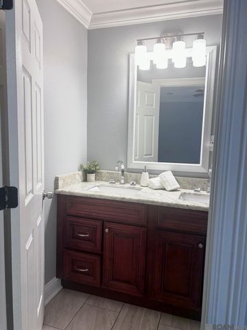 4038 Lassen Dr, Baton Rouge, LA 70814