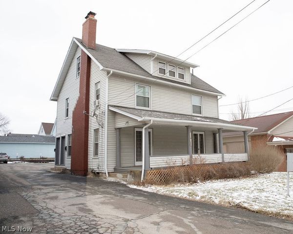 131 Poland Avenue, Struthers, OH 44471