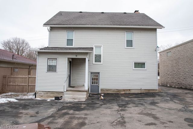 131 Poland Avenue, Struthers, OH 44471