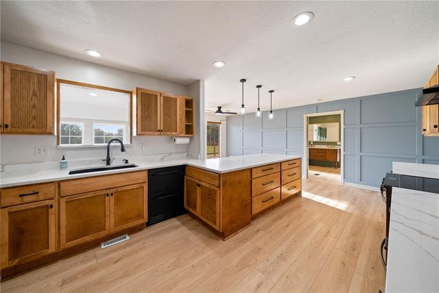 14715 S Bynum Road, Lone Jack, MO 64070