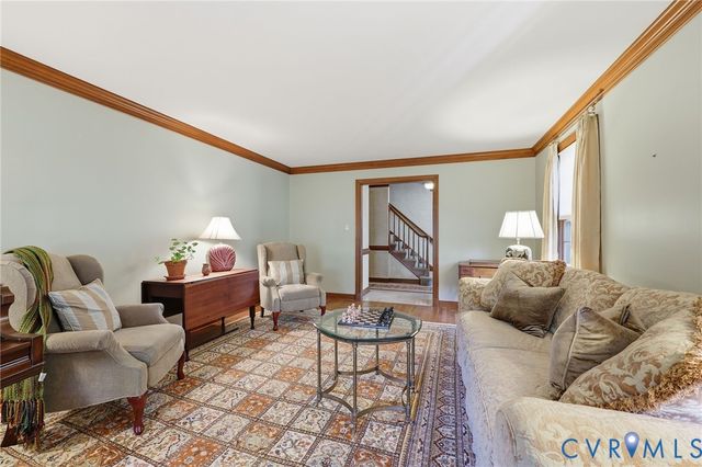8216 Chainmaile Rd, North Chesterfield, VA 23235