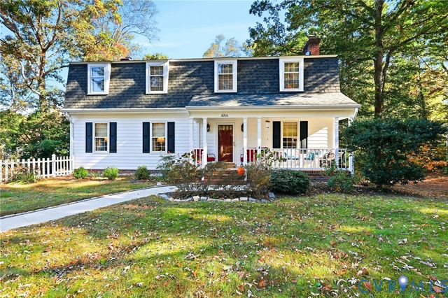 8216 Chainmaile Rd, North Chesterfield, VA 23235