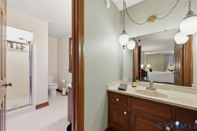 8216 Chainmaile Rd, North Chesterfield, VA 23235