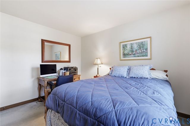 8216 Chainmaile Rd, North Chesterfield, VA 23235