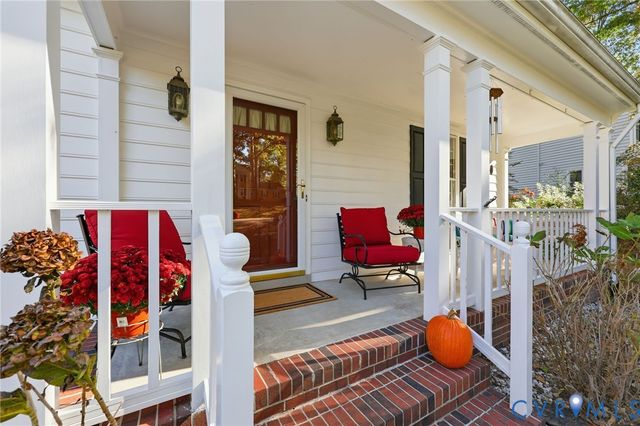 8216 Chainmaile Rd, North Chesterfield, VA 23235