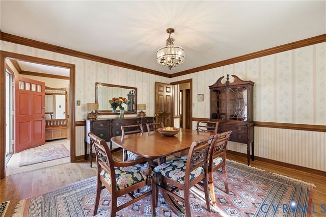 8216 Chainmaile Rd, North Chesterfield, VA 23235