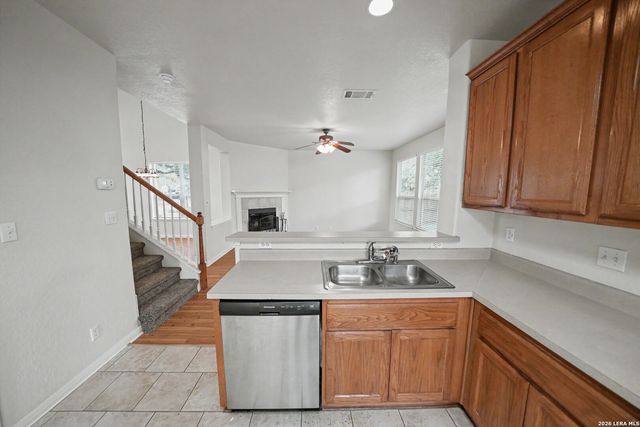 525 Thurber, Schertz, TX 78154