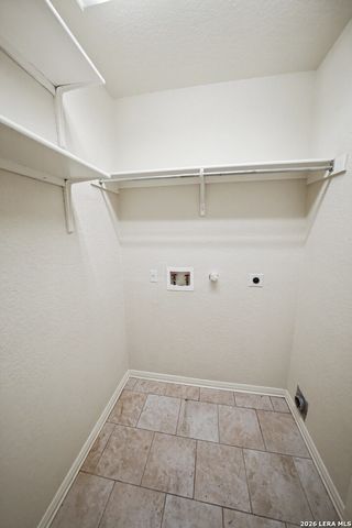 525 Thurber, Schertz, TX 78154