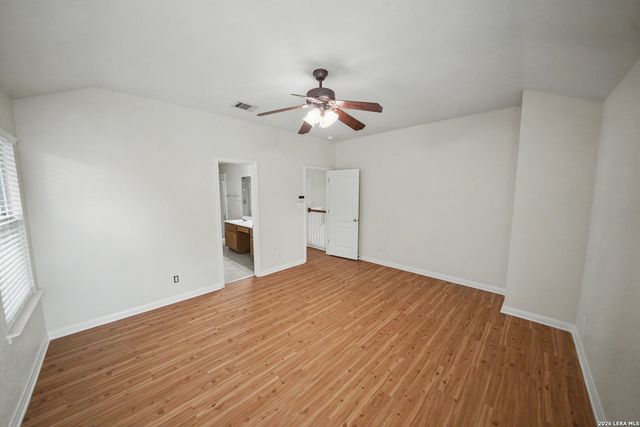 525 Thurber, Schertz, TX 78154