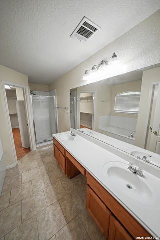 525 Thurber, Schertz, TX 78154