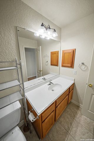 525 Thurber, Schertz, TX 78154