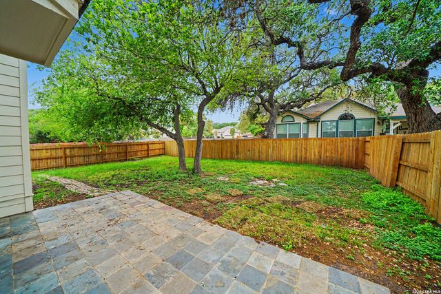 525 Thurber, Schertz, TX 78154