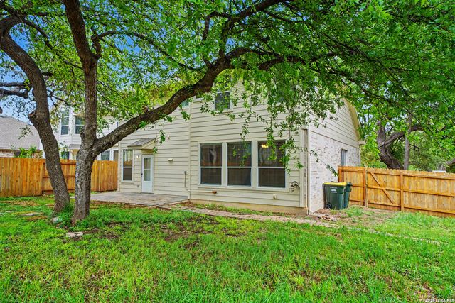 525 Thurber, Schertz, TX 78154