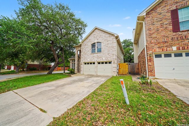 525 Thurber, Schertz, TX 78154