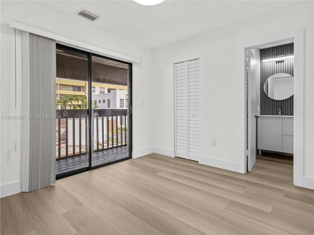 8360 NW 8th St 1-2, Miami, FL 33126