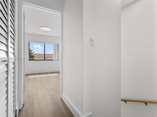 8360 NW 8th St 1-2, Miami, FL 33126