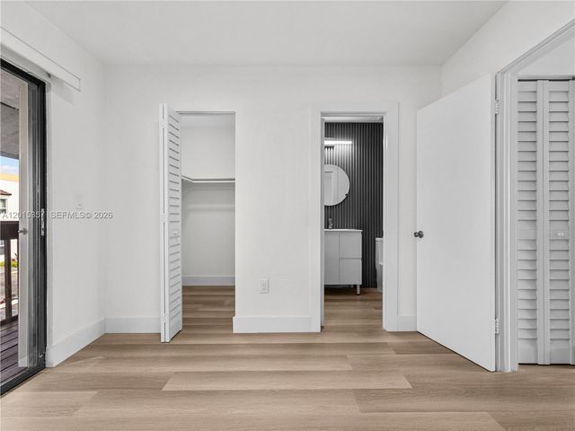8360 NW 8th St 1-2, Miami, FL 33126