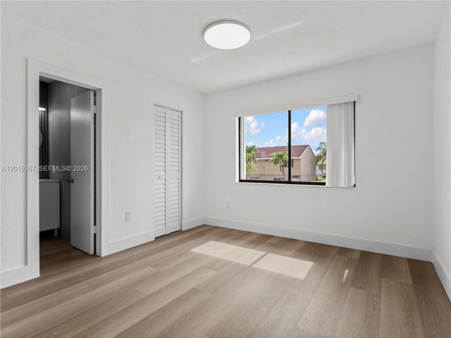 8360 NW 8th St 1-2, Miami, FL 33126