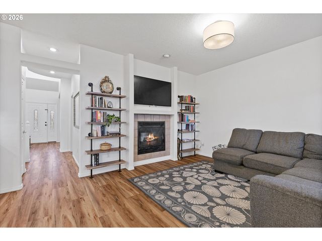 11130 Sw APALACHEE St, Tualatin, OR 97062