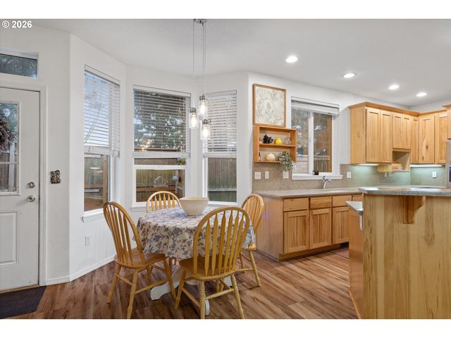 11130 Sw APALACHEE St, Tualatin, OR 97062