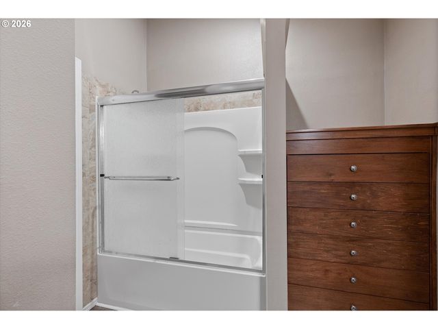 11130 Sw APALACHEE St, Tualatin, OR 97062