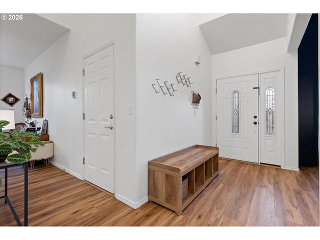 11130 Sw APALACHEE St, Tualatin, OR 97062