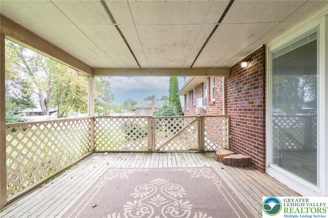 1442 Colgate Drive, Bethlehem City, PA 18017