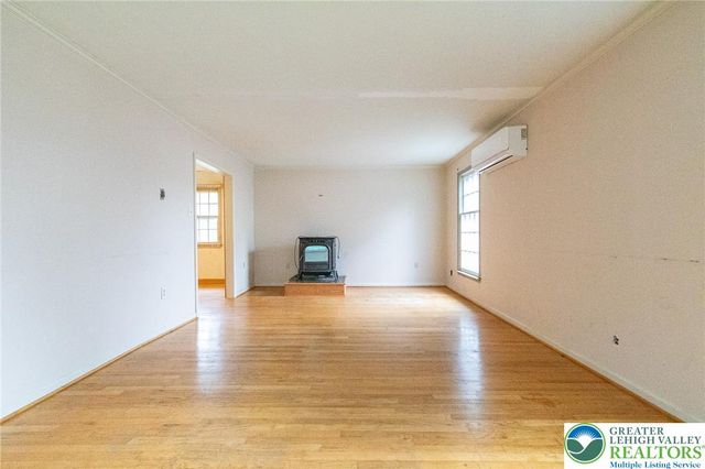 1442 Colgate Drive, Bethlehem City, PA 18017