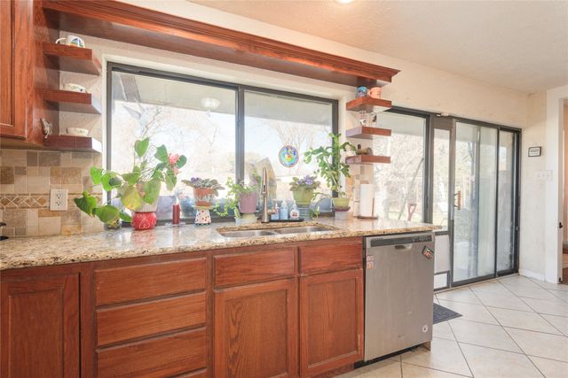 2005 Inverness Drive, Carrollton, TX 75007