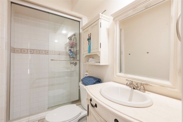 2005 Inverness Drive, Carrollton, TX 75007