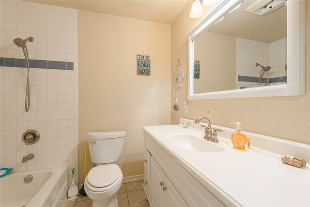 2005 Inverness Drive, Carrollton, TX 75007