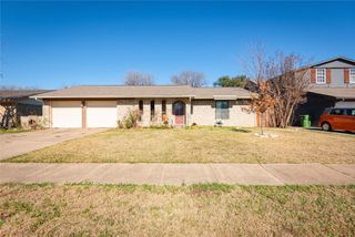 2005 Inverness Drive, Carrollton, TX 75007