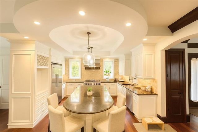 645 Londonberry Road, Atlanta, GA 30327