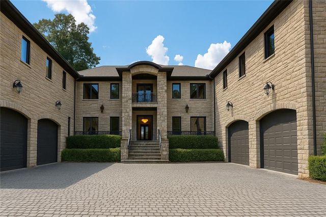 645 Londonberry Road, Atlanta, GA 30327