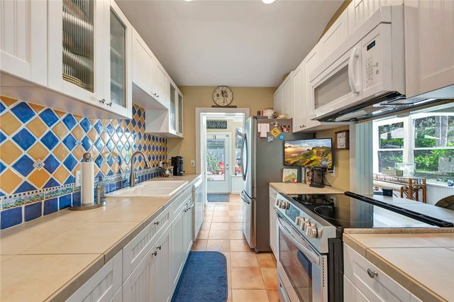 645 Acacia Road, Vero Beach, FL 32963