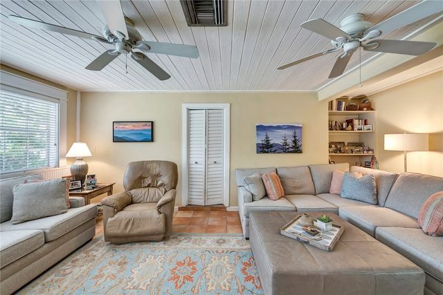 645 Acacia Road, Vero Beach, FL 32963