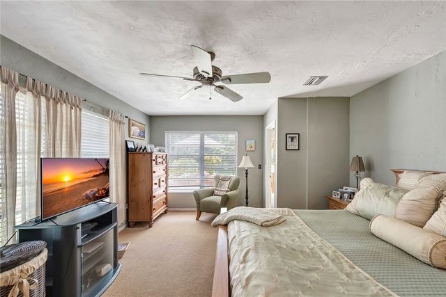 645 Acacia Road, Vero Beach, FL 32963