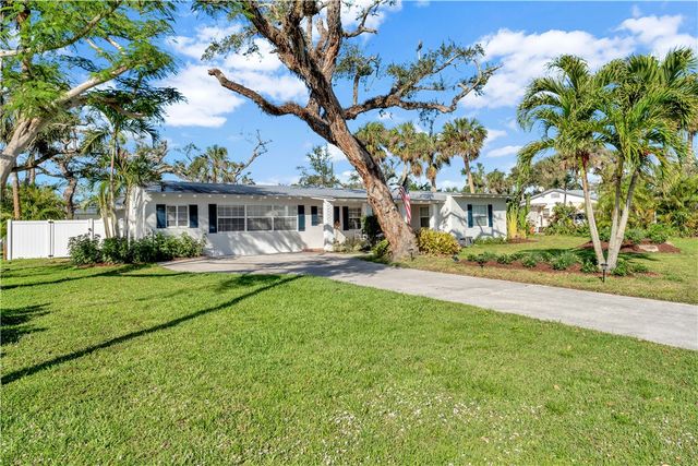 645 Acacia Road, Vero Beach, FL 32963