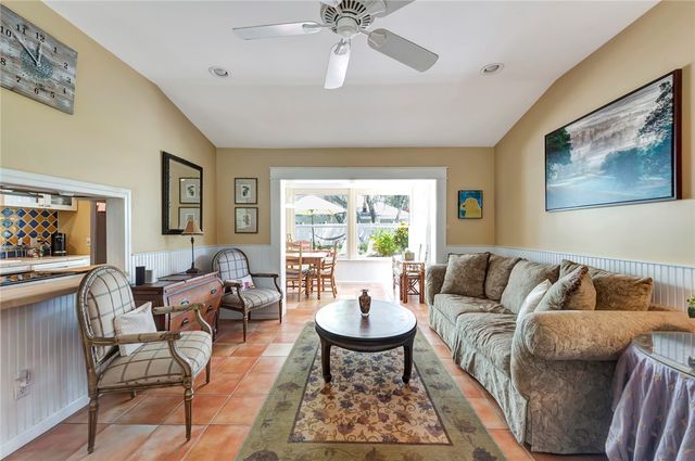 645 Acacia Road, Vero Beach, FL 32963