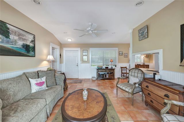 645 Acacia Road, Vero Beach, FL 32963