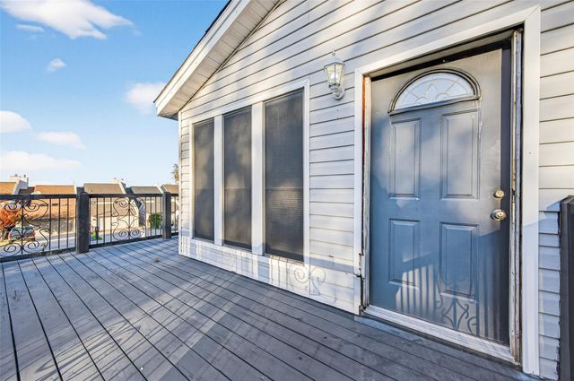 805 Lake View Drive, Montgomery, TX 77356