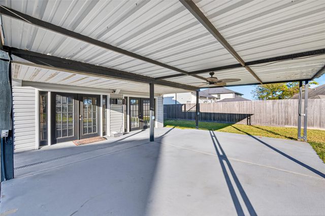 805 Lake View Drive, Montgomery, TX 77356