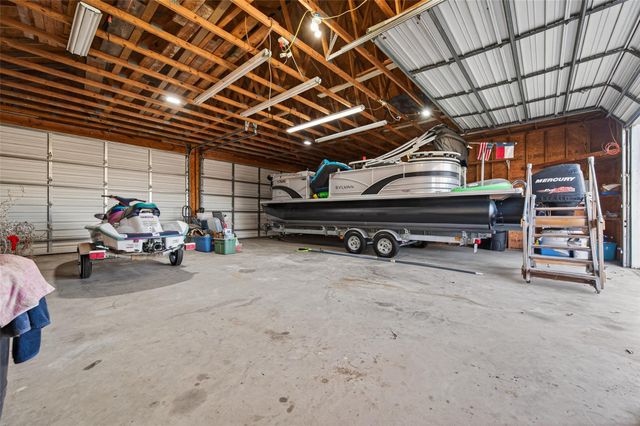 805 Lake View Drive, Montgomery, TX 77356