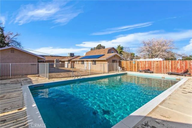 13447 Iroquois Road, Apple Valley, CA 92308