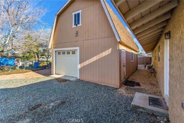13447 Iroquois Road, Apple Valley, CA 92308