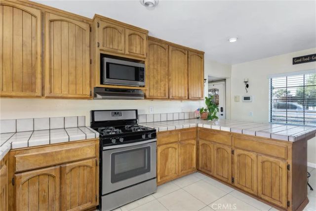 13447 Iroquois Road, Apple Valley, CA 92308