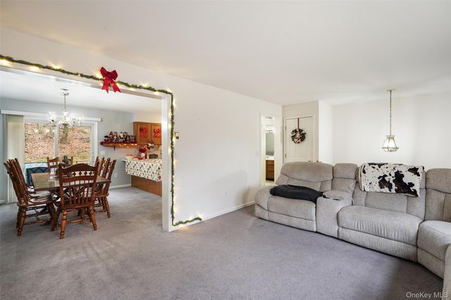 272 Van Wyck Lake Road, Fishkill, NY 12524