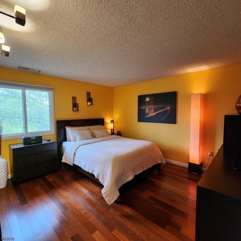 5321 Ravens Crest Dr, Plainsboro Twp., NJ 08536